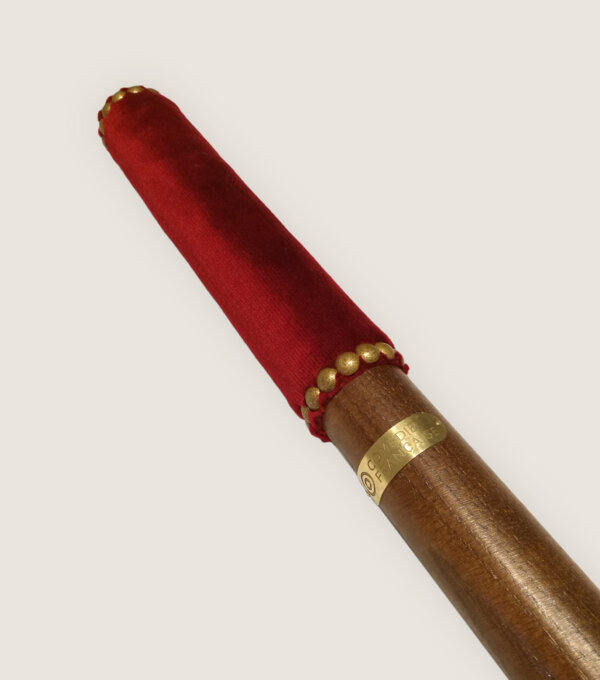 Brigadier de theatre trois 3 coups baton de regisseur accessoire theatre coulisses comedie francaise fabrique a la main artisan avec plaque