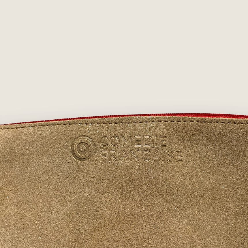 Pochette en cuir paillette comedie francaise en tournee logo